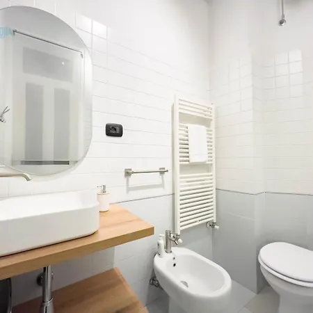 公寓 Corso Italia 7 Tirabora Short Rent 的里雅斯特