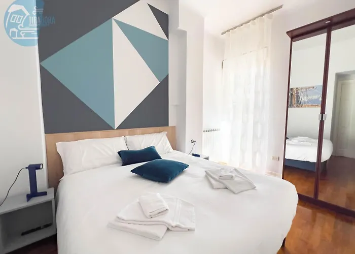 Corso Italia 7 Tirabora Short Rent *