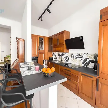 Apartament Corso Italia 7 Tirabora Short Rent Triest