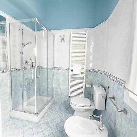 Corso Italia 7 Tirabora Short Rent Apartament *