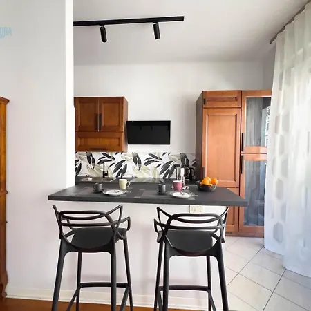 Corso Italia 7 Tirabora Short Rent Apartament Triest