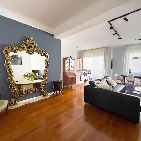 Corso Italia 7 Tirabora Short Rent * Triest