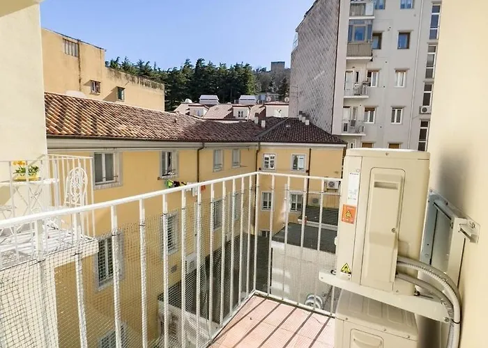 Appartamento Corso Italia 7 Tirabora Short Rent
